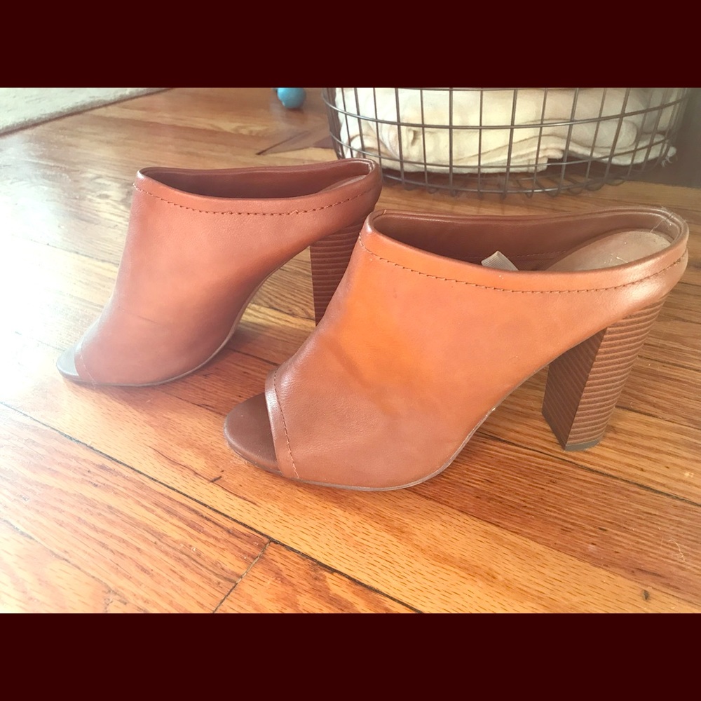 Heeled mules